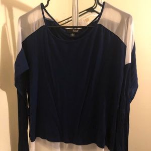 Women's long sleeve shirt